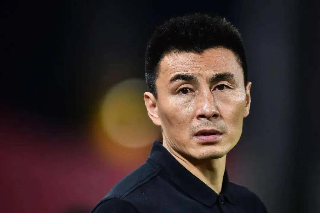哪个教练来中国男足,哪个足球教练要来中国执教