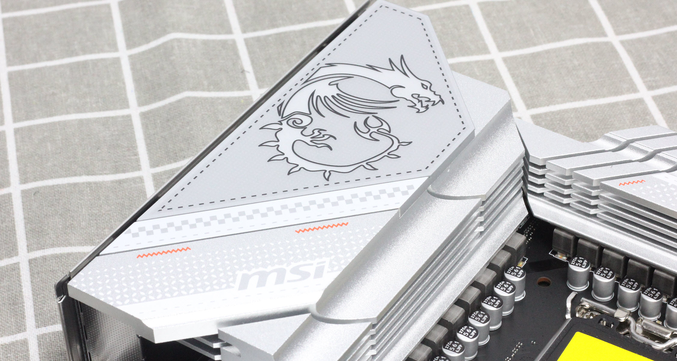 i513600kf搭配4070super750w电源够吗,4000元左右i513600kf电脑配置