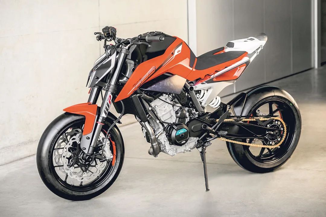450SR发动机和KTM490平台有关联？KTM490系列预计在年底推出