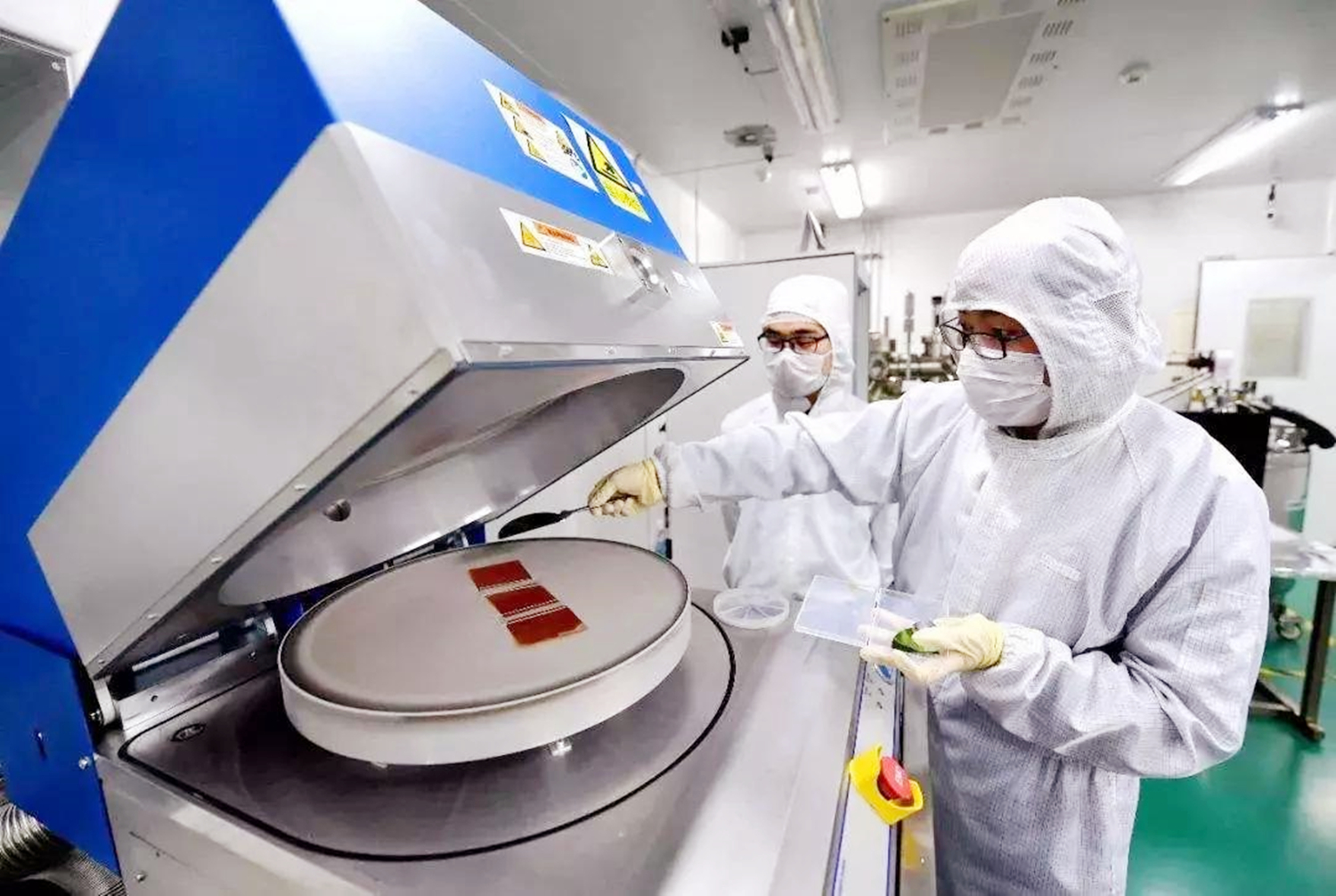 富士康46台国产光刻机,富士康光刻机和芯片