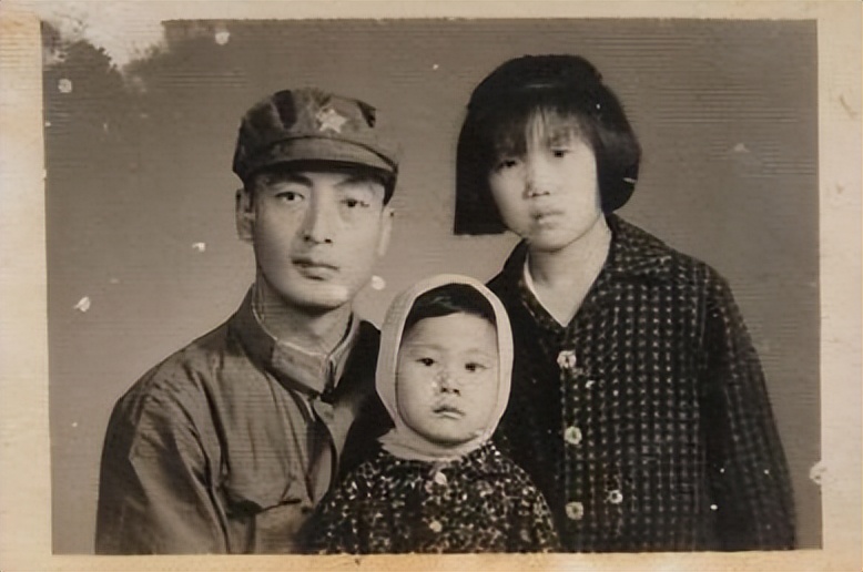 中国第一裸模汤加丽，惨遭父母和丈夫抛弃，如今她后悔了吗？