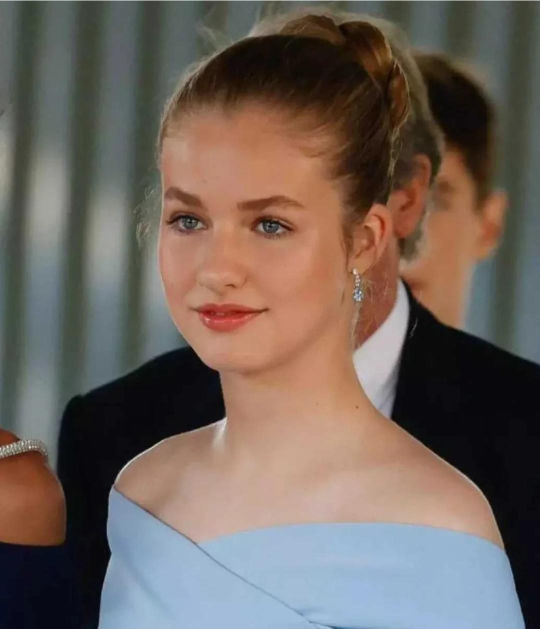 足球小将与西班牙公主,西班牙公主暗恋小将