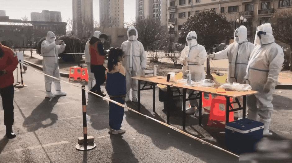 谢谢你因为有你温暖了四季什么梗,听我说谢谢你文字版什么梗