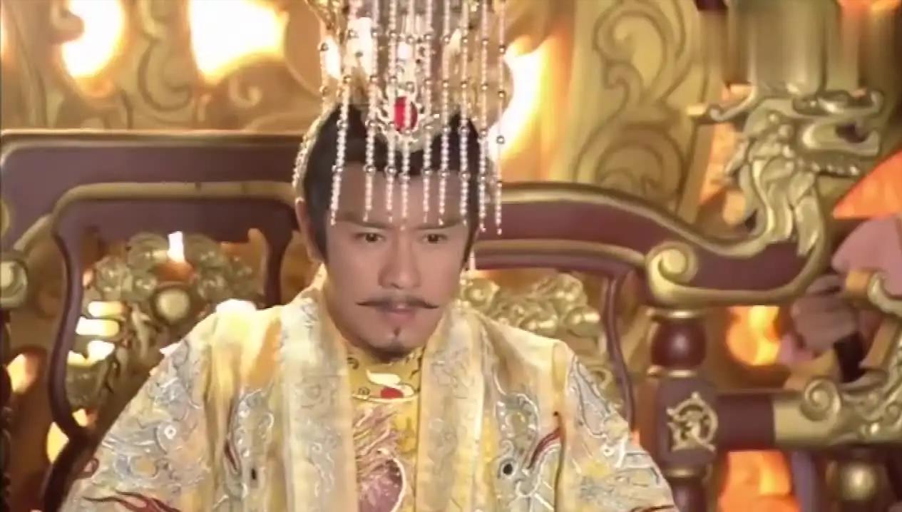 霍英东有10个儿子，为何将三分之二的遗产，给了大房的3个儿子？