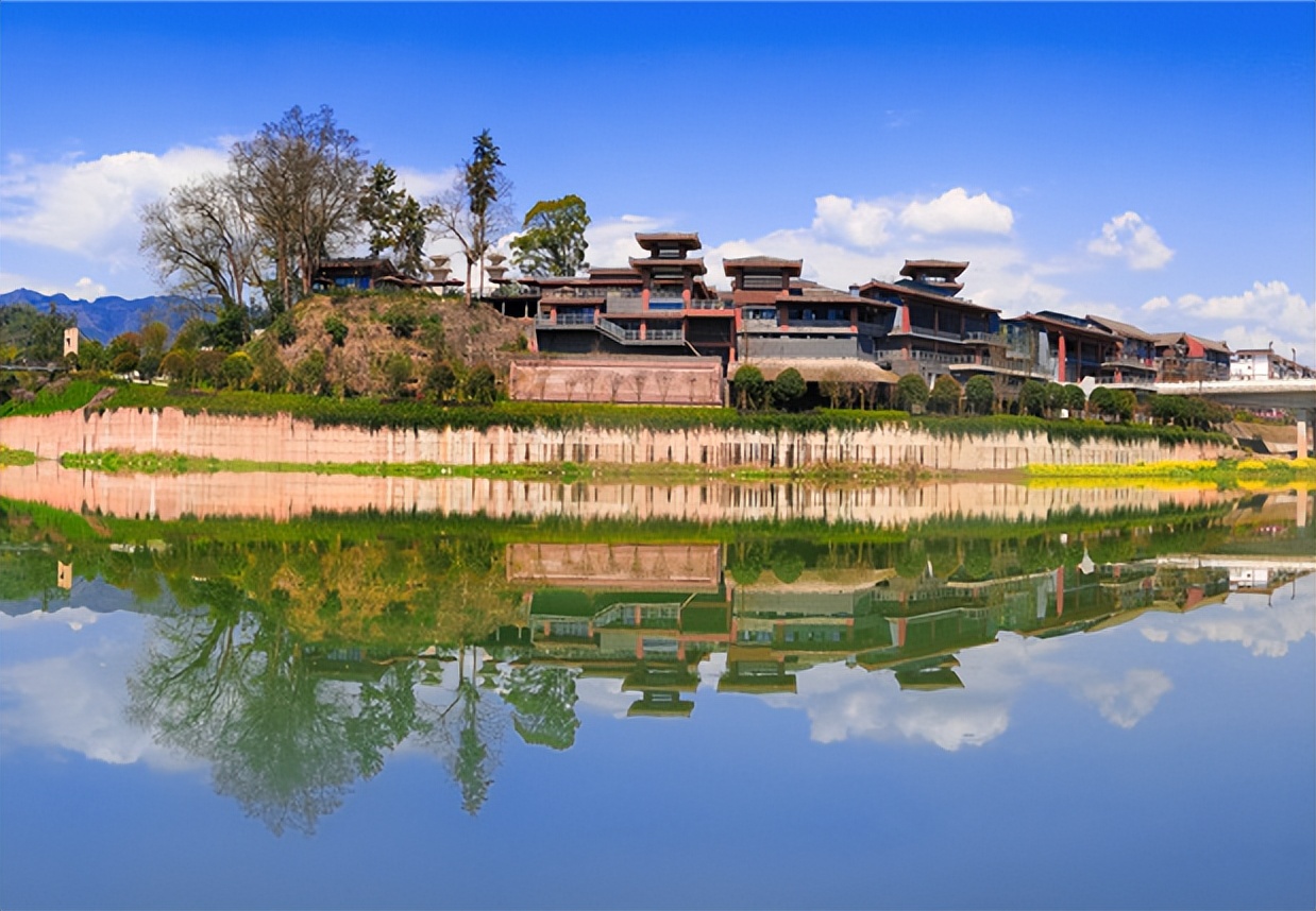 非遗奇遇记端午赛龙舟,端午节赛龙舟比较有特色文艺活动