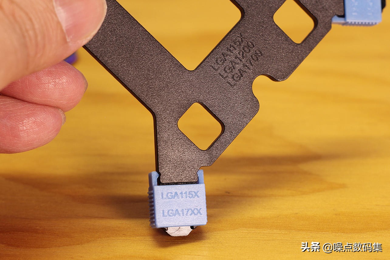 超频三东海r4000argbcpu散热器,超频三东海双子星散热器