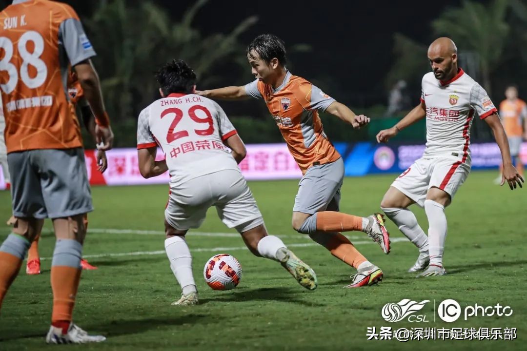 上海海港3-2胜深圳队,上海海港大胜深圳队