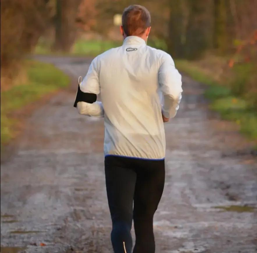 人类从古猿进化成人的盆骨的变化,人类的屁股到底有多奇怪