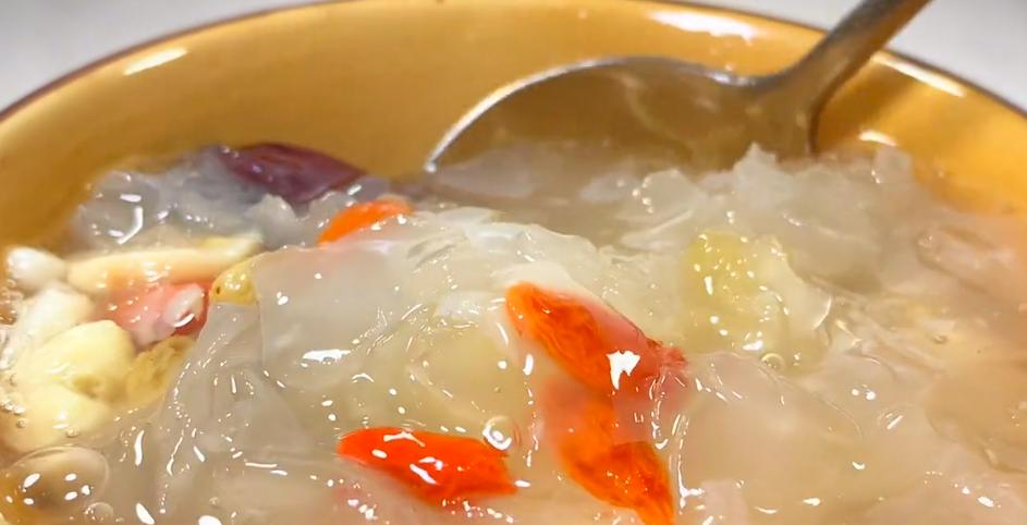 阳后刺激性咳嗽喝什么汤,阳了后咳嗽吃什么中药最见效