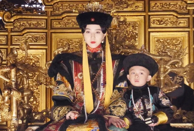 清朝的最后三年是怎么度过的,为什么都说隆裕亲手终结了大清