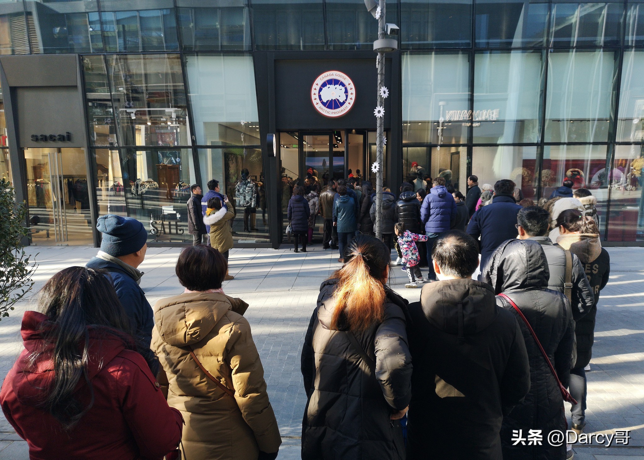 国产户外羽绒服哪个品牌好,户外哪个品牌的羽绒服好