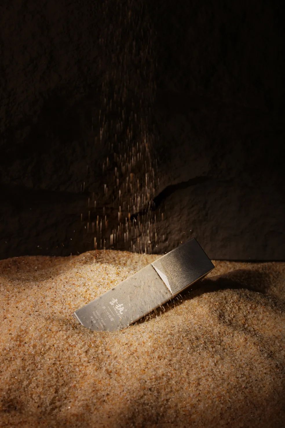 男性彩妆品牌「言执」成功完成天使轮融资，鲸准极速融资为其助力