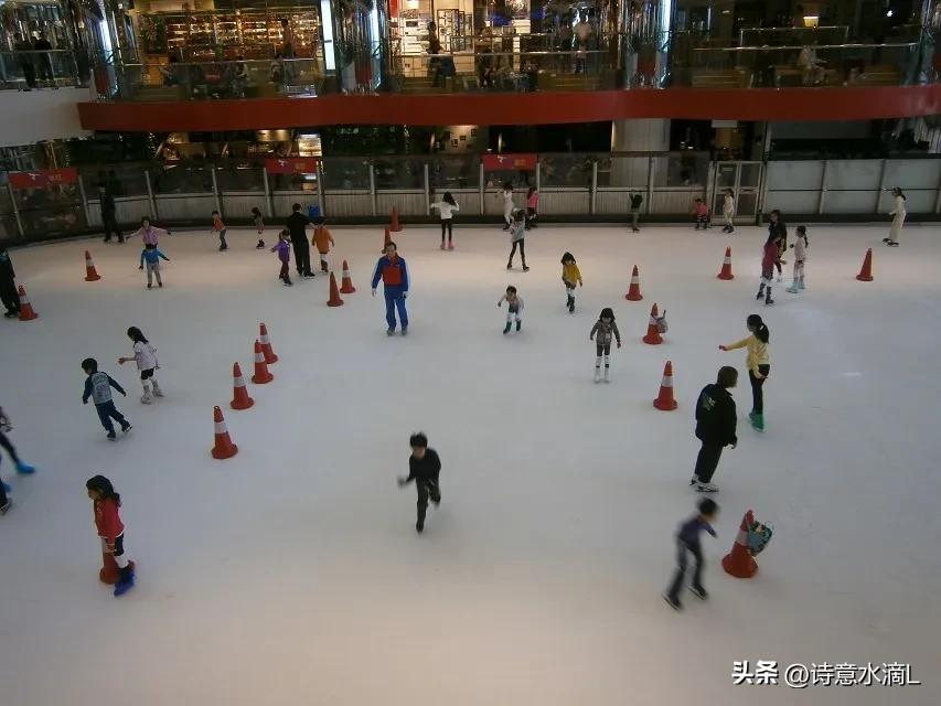 1987年我去香港探亲，申请繁琐过关费时口吐怨言，回程却说值得