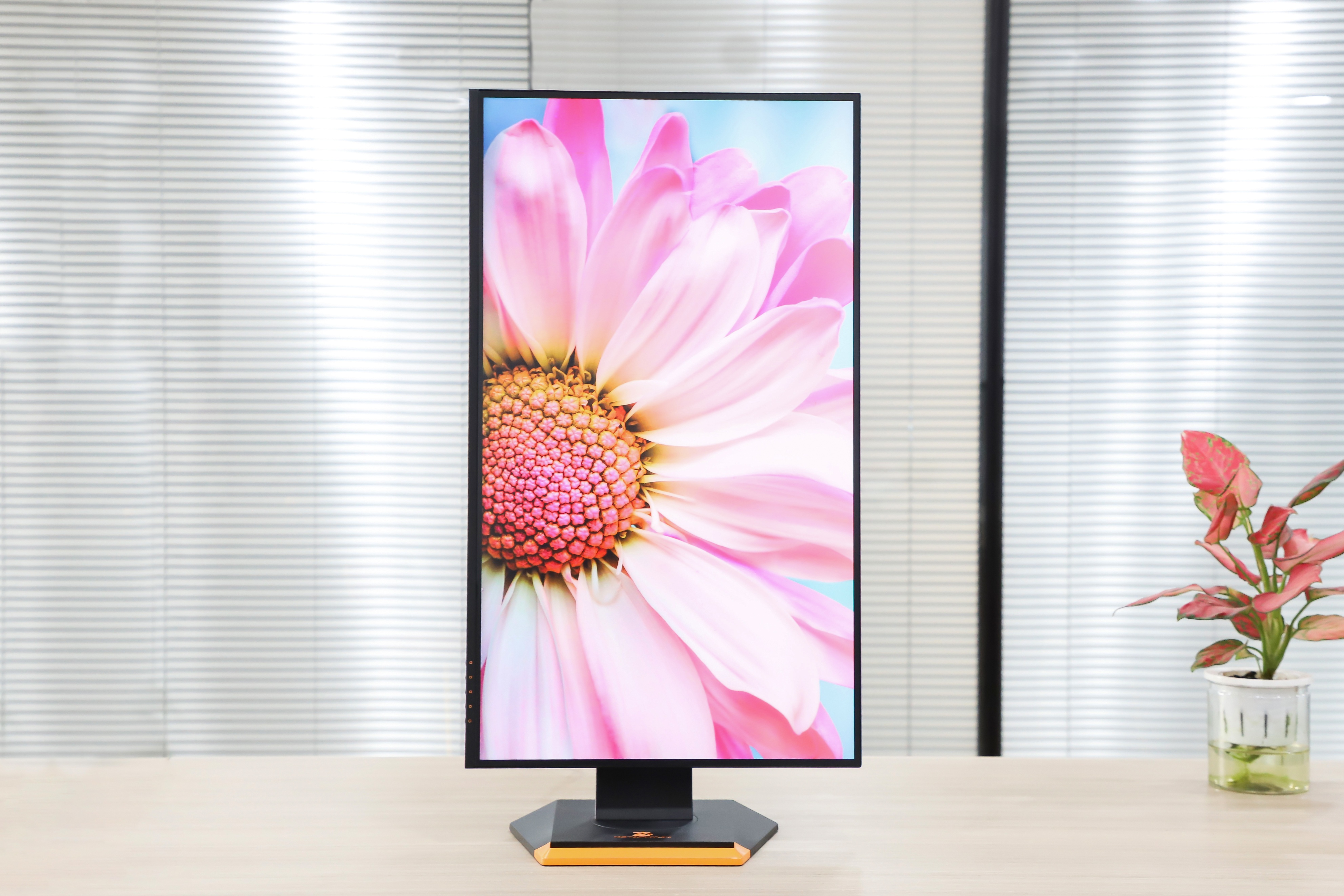 500块钱的27寸电竞显示器测评,玄机星rx6650m游戏测试