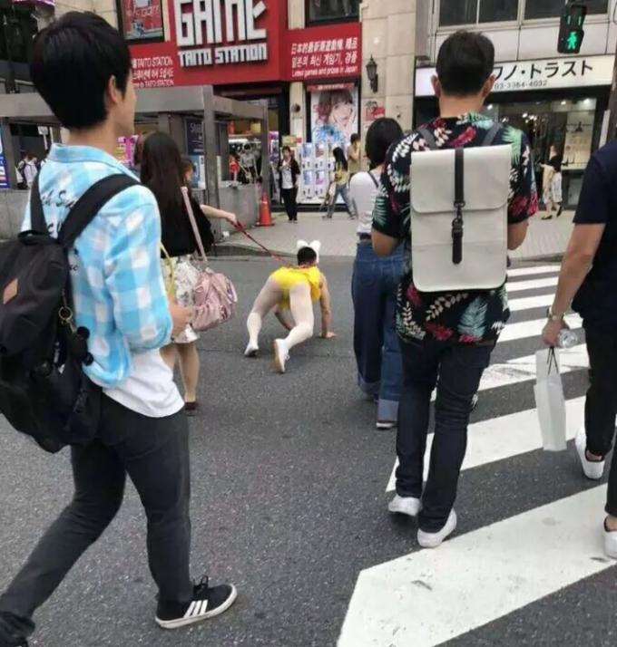 地铁事件女子被爆霸凌,地铁女学生事件