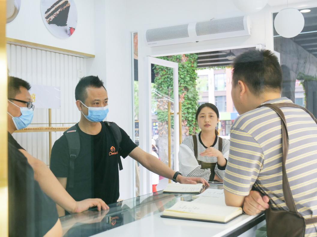 创业小夫妻实体生意,创业夫妻的苦尽甘来