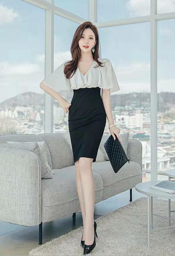 褶皱包臀裙微胖吊带v领,气质v领包臀裙中长款