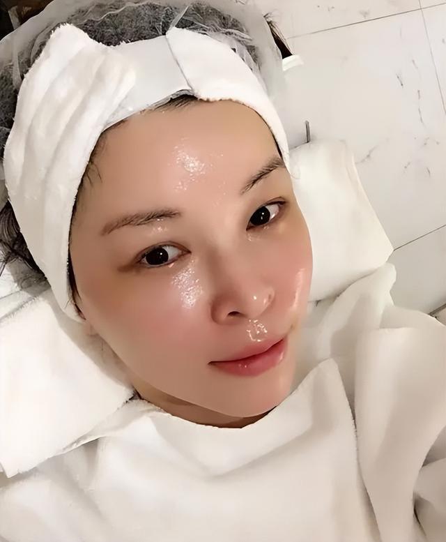 睡前五习惯让你肌肤紧致,女性睡前4个动作提升自己肌肤