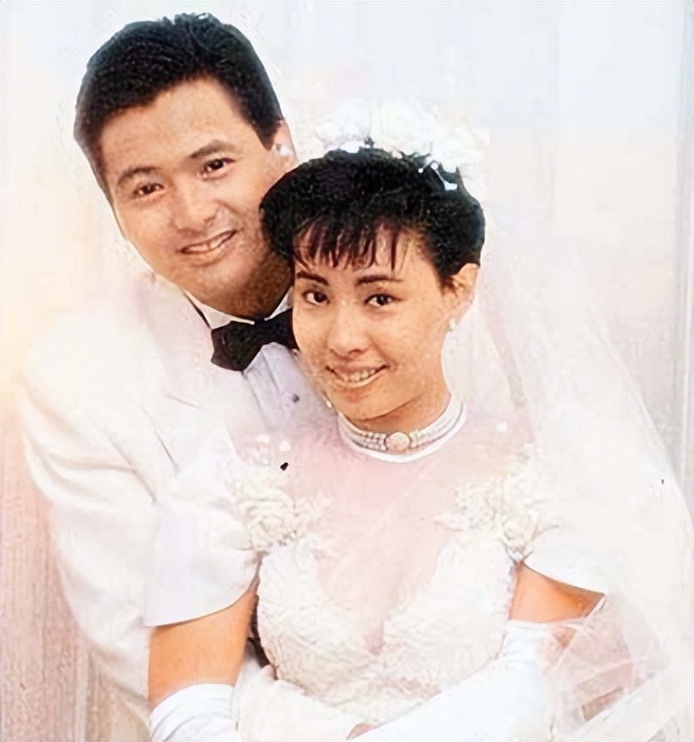 周润发落魄状态,周润发为什么跌入低谷