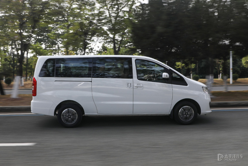 10万左右大空间mpv,10多万空间最大的mpv混动