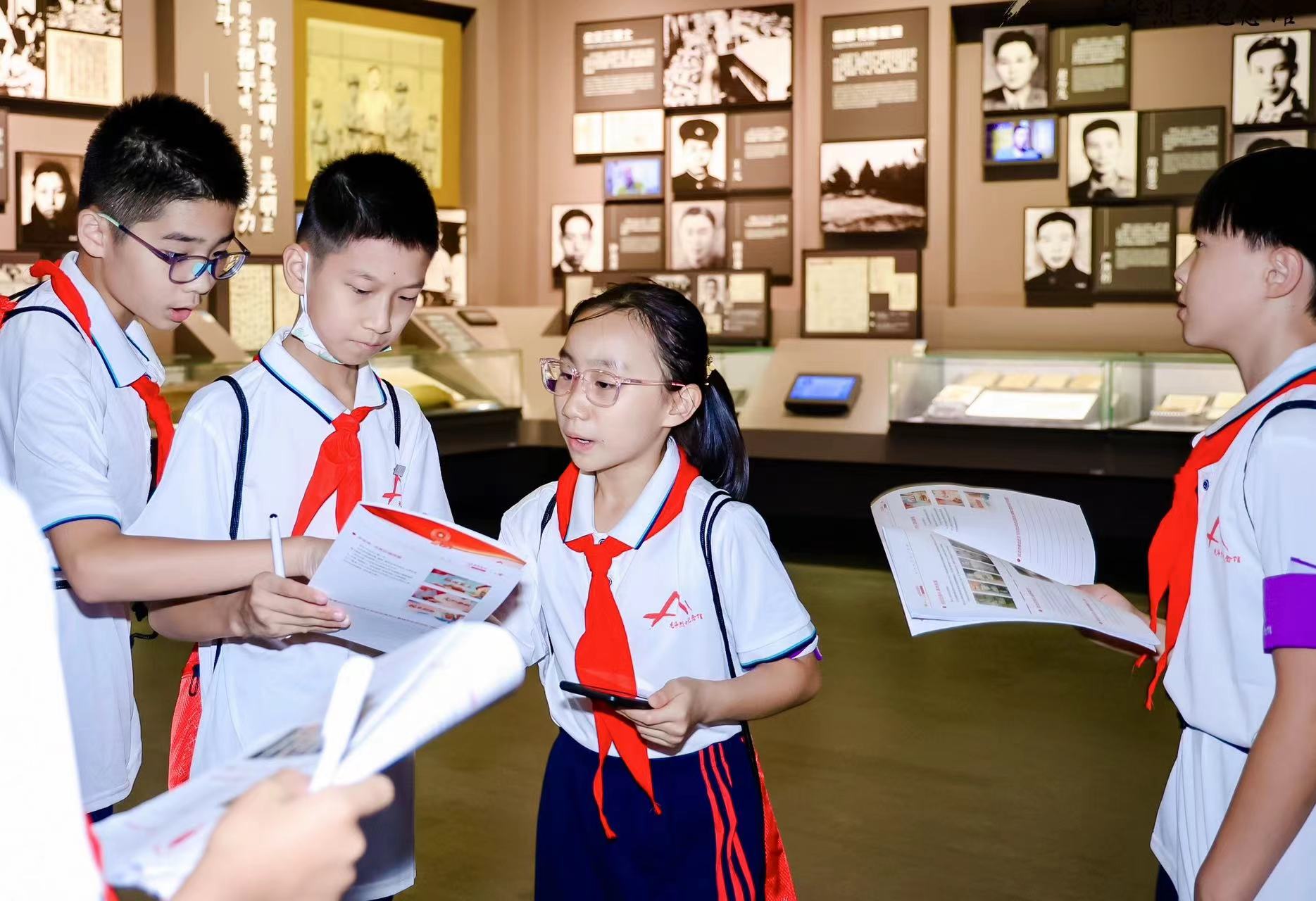 图说│“人民不会忘记”上海市英烈公祭城市定向活动成功举办