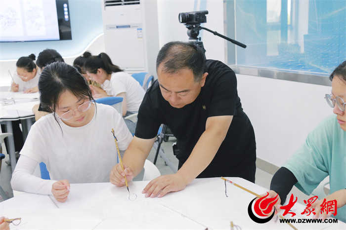 菏泽家政职业学院官网信息,菏泽家政职业学院线上线下