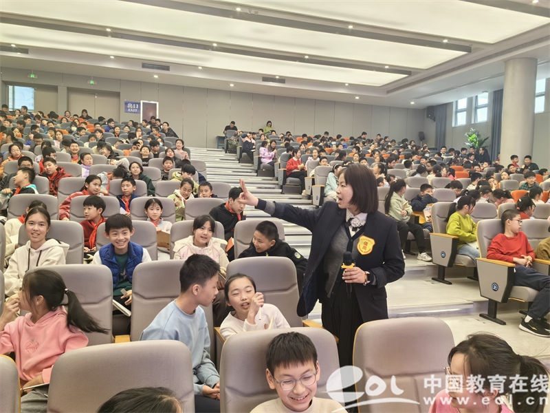 毕业“心”航线未来我可期——杭州市卖鱼桥小学开展青春健康系列团辅课程