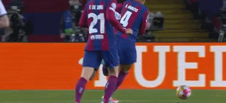 巴黎2-3不敌巴塞罗那登贝莱庆祝,巴黎vs巴萨2-3登贝莱