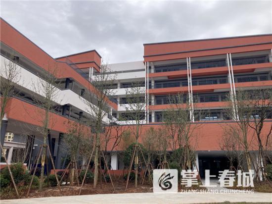 官渡金马小学有几个校区,官渡金马小学会搬迁吗