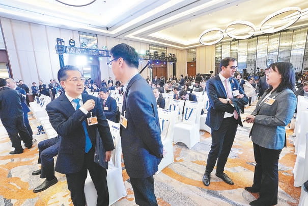 动漫产业发展情况,我国动漫产业规模接近3000亿元