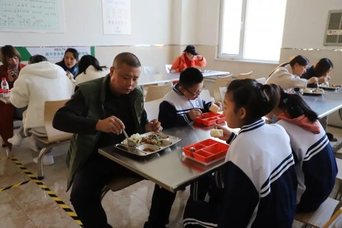 双减后初中你觉得轻松了吗,双减后孩子轻松了很多