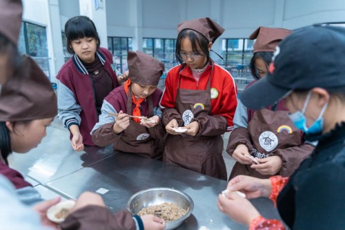 观摩交流促提升，六郎中学“校园开放日”展智慧新风