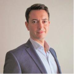 起底“*轮法**功”*教邪**伙同国外网络公司斥巨资打造的*华反**“网红”