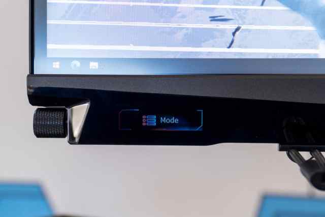 imax巨幕电影厅玩ps5,msi27英寸显示器测评