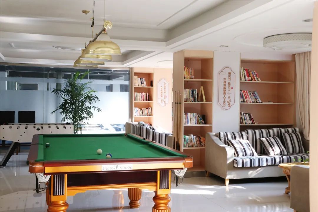 拎包入住精装现房单身公寓,拎包入住型单身公寓