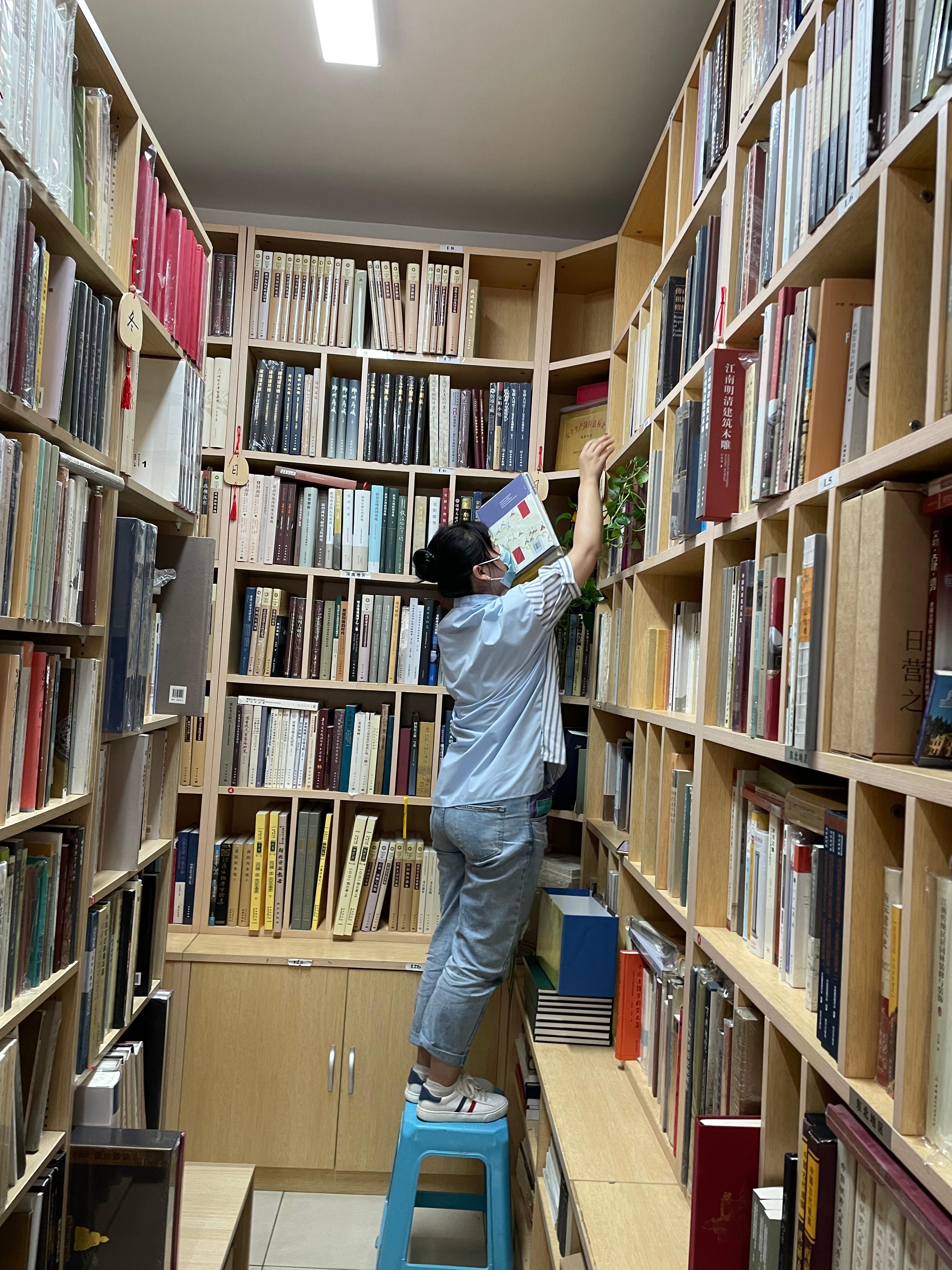 10年了，这家“冷门”考古书店为什么能活下来