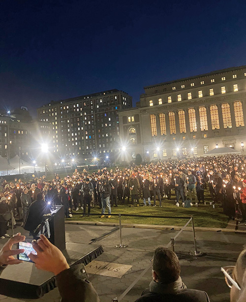 哥大学生校园附近又无端遇害师生愤慨