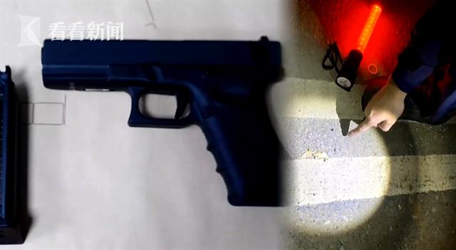 开车插队不成打人反被打,开车插队遇到狠人被暴打