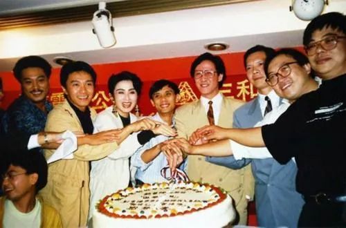 54岁的女性还能重回职场吗,53岁女神