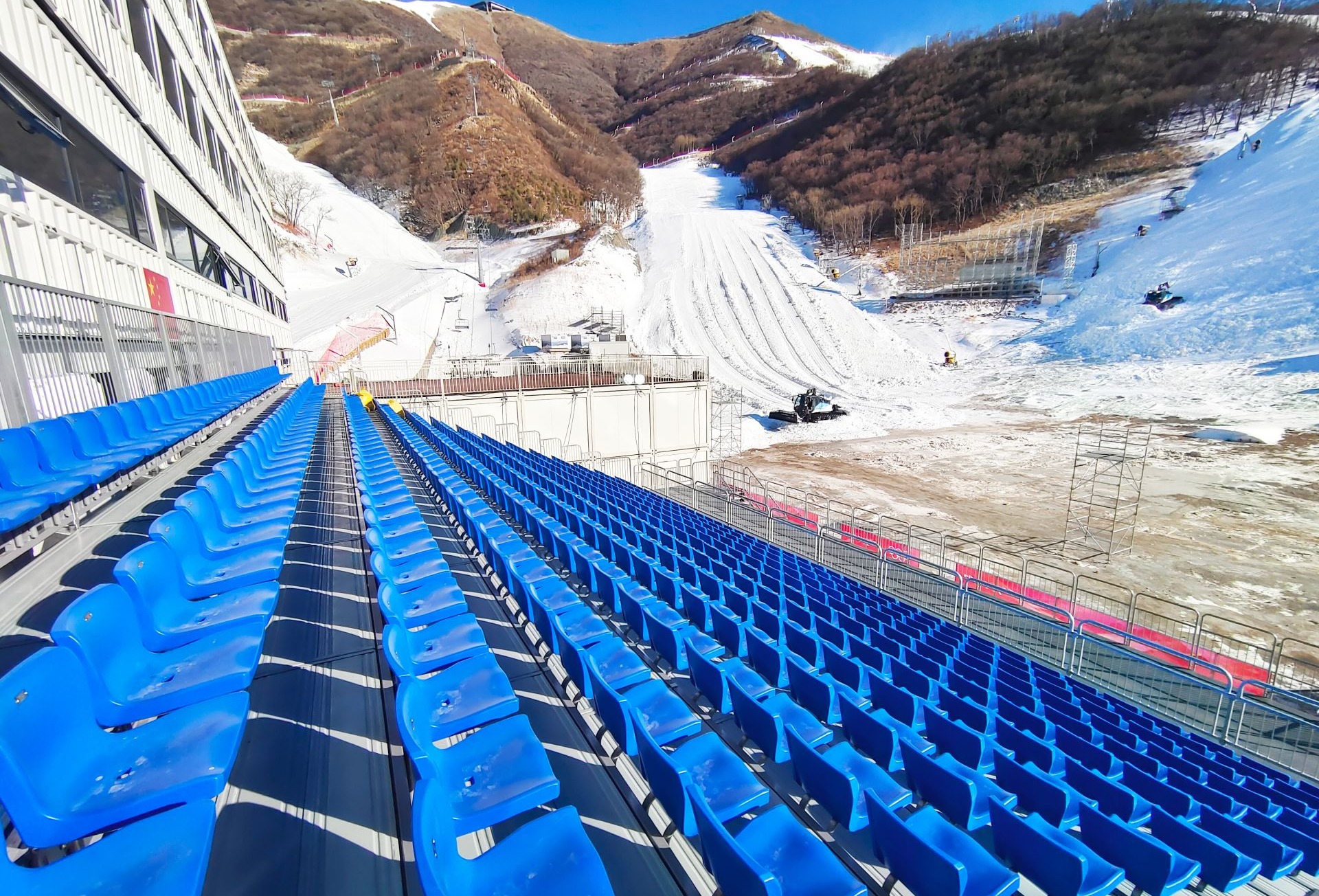 北京冬奥会“雪飞燕”看台系统“庆云造”！产品抗冻、抗震、防风、防滑