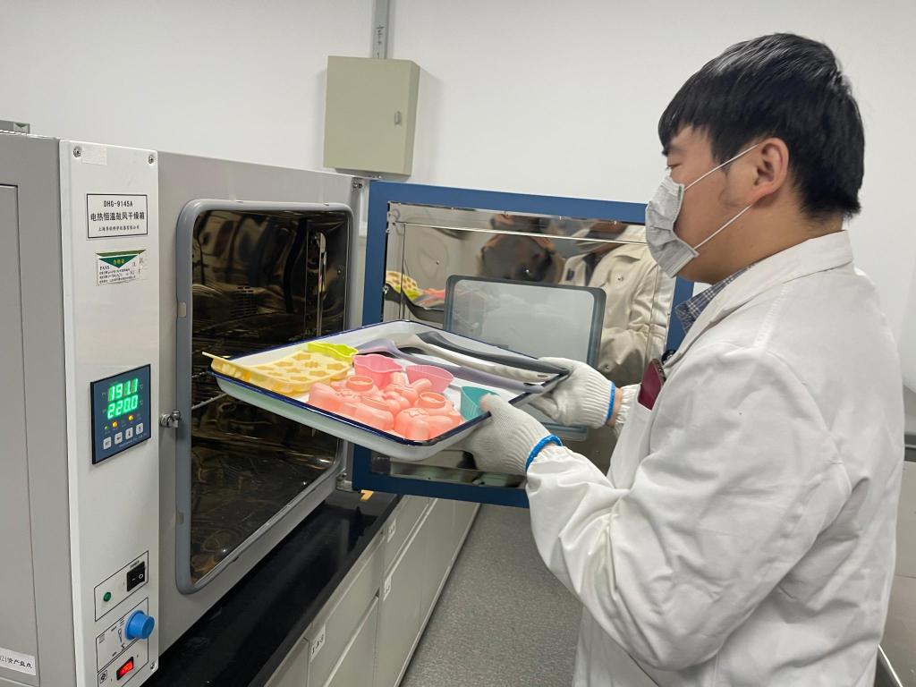 硅胶锅铲315曝光,硅胶锅铲安全吗央视新闻