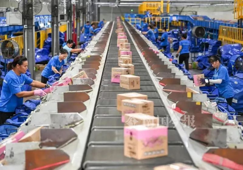 援建方舱人员现阳性,10地现援建方舱阳性人员