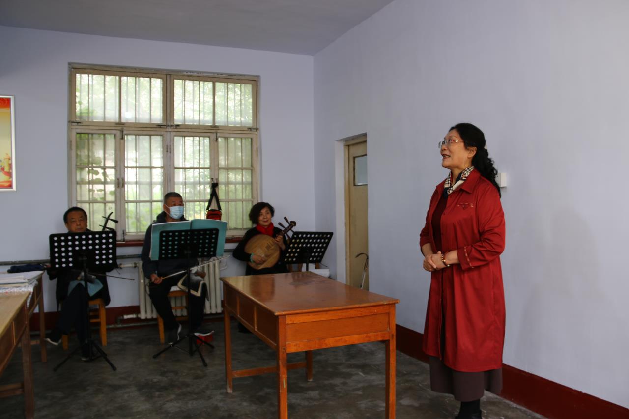 诸城市社区服务中心,落实离退休干部服务管理