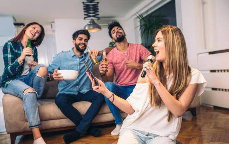 音响偶尔杂音怎么办,音响有噗噗噗的杂音怎么办