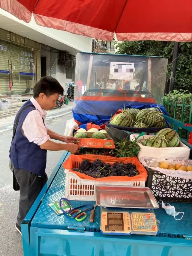 男子骑行三天三夜,杭州小伙骑车被拦崩溃