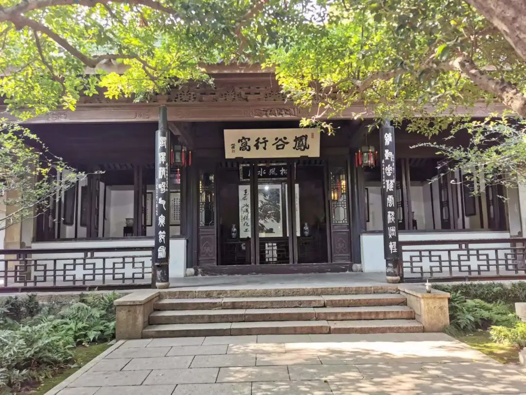 老俞闲话对话姚洋完整版,潮平两岸阔风正一帆悬是什么意思