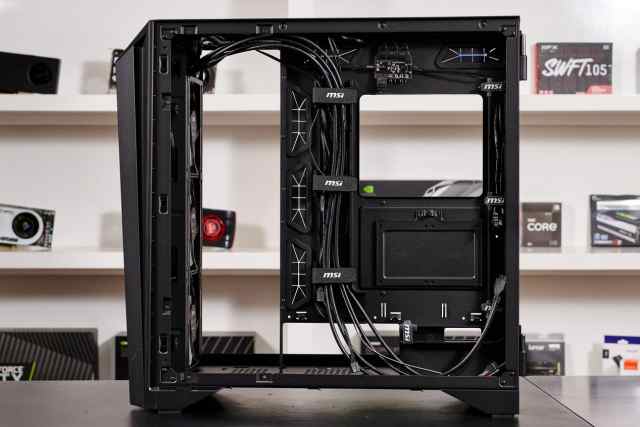 微星战神700机箱,微星700RL机箱