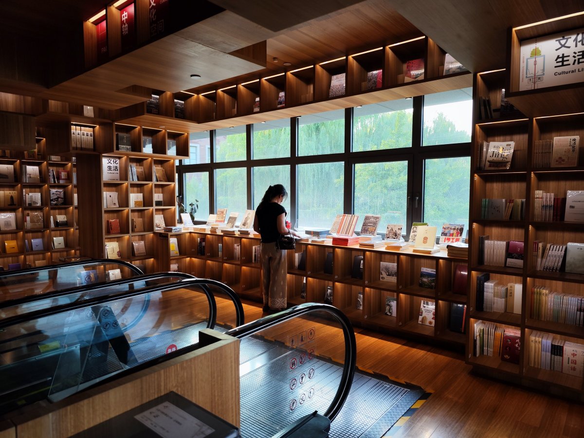 小米12sultra跟华为p50pro对比,小米12sultra和华为p50pro对比