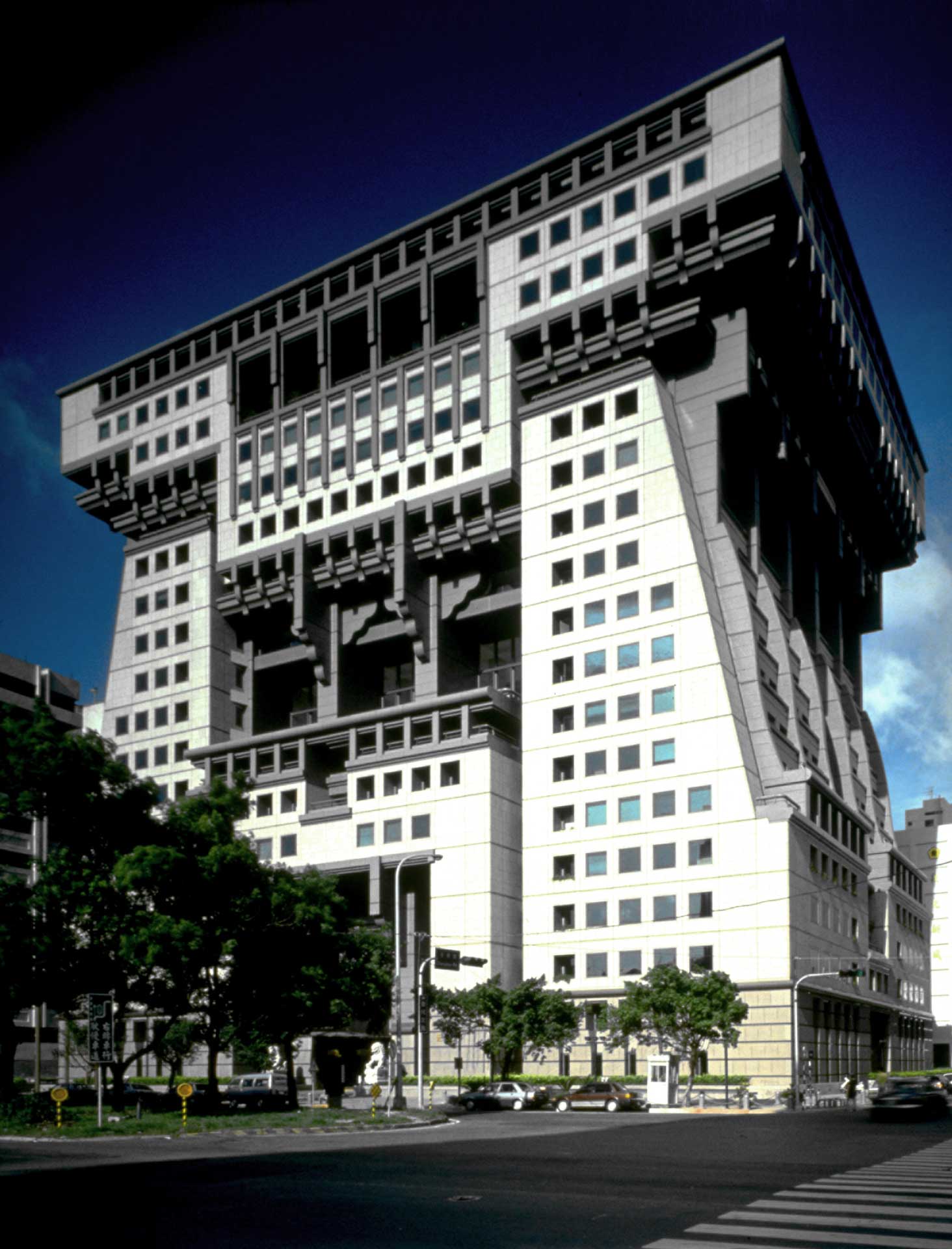 台湾101大楼改造,台湾101大厦抗震原理