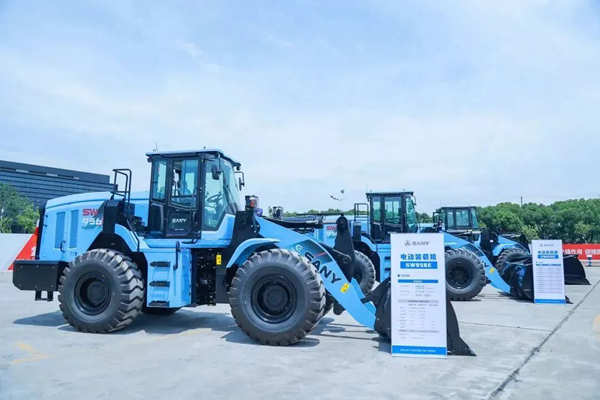 三一重工跻身全球工程机械三强,三一重工跻身财富全球500强